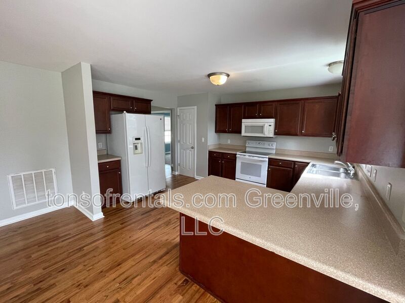 Beautiful 4 bedrooom home in Lyman SC property image
