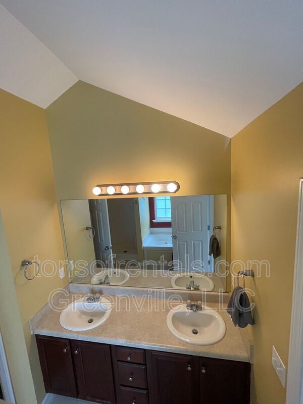 Beautiful 4 bedrooom home in Lyman SC property image