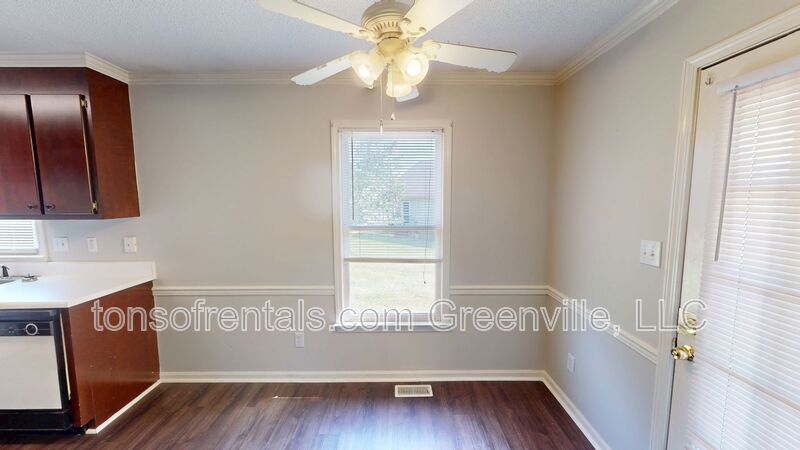 Nice 2 bedroom, 1 bath duplex in Simpsonville property image