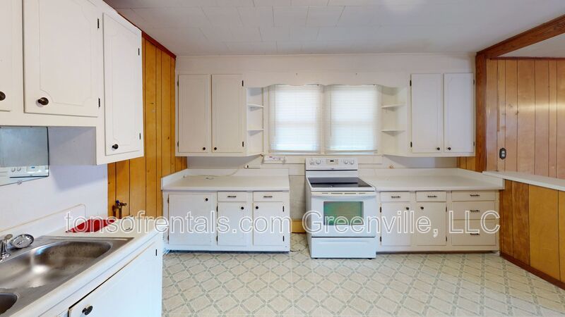 Super spacious home in great location of Liberty SC! property image