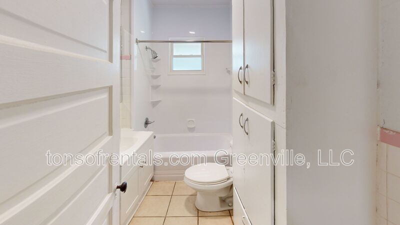 Super spacious home in great location of Liberty SC! property image