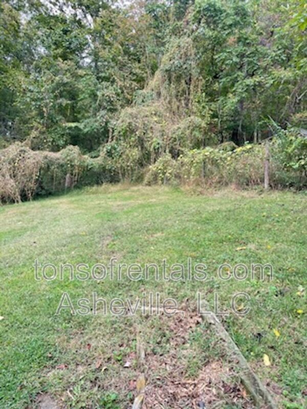 Great location in Swannanoa property image