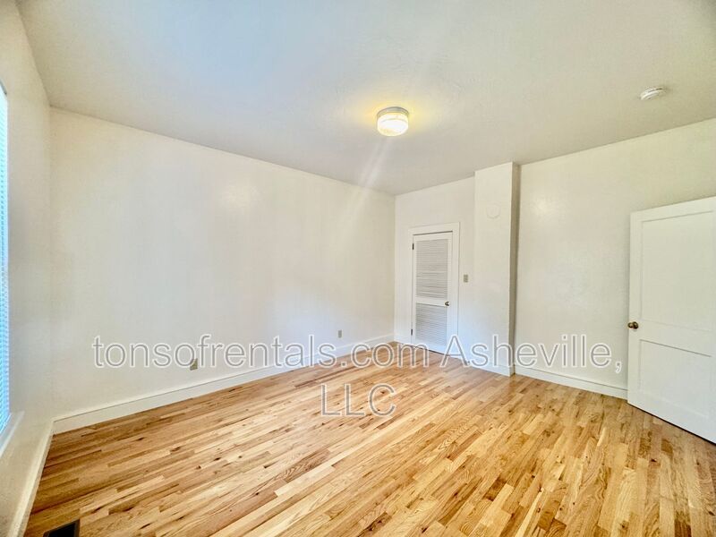 Welcome to 121 Oakdale Street, a charming 2-bedroom, 1-bathroom apartment located in the beautiful city of Brevard, NC. property image