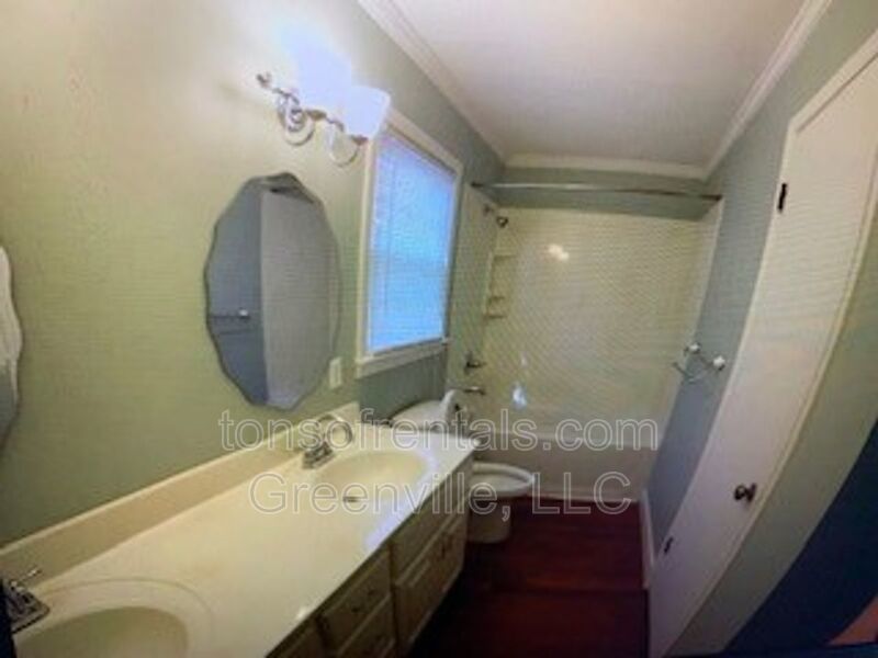 Gorgeous home in excellent location of Greenville SC! property image