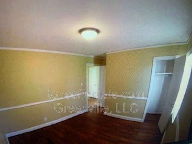 Gorgeous home in excellent location of Greenville SC! property image