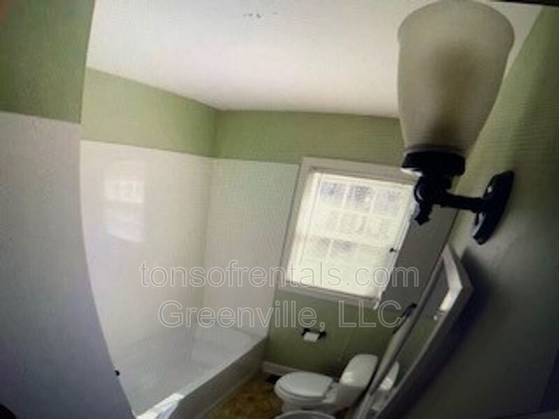 Gorgeous home in excellent location of Greenville SC! property image