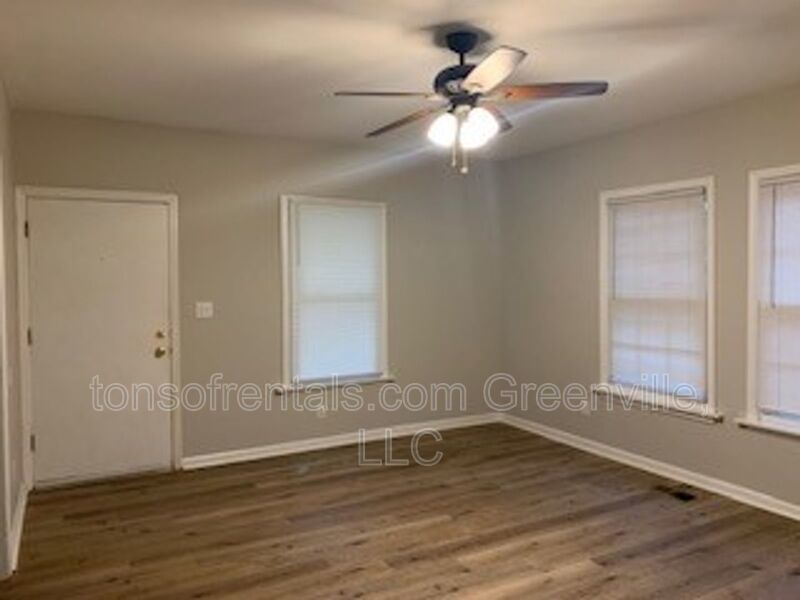 Spacious and renovated home in great location of Greenville SC! property image
