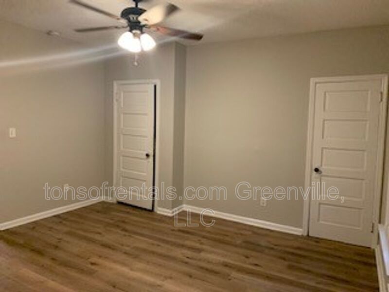 Spacious and renovated home in great location of Greenville SC! property image