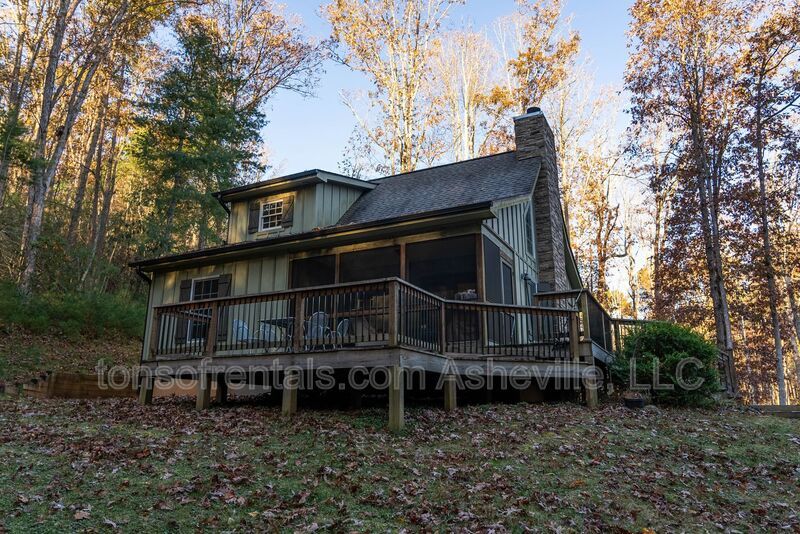 ***NEW LISTING - LAKE VIEWS - COZY CHARMING COTTAGE ON 20 ACRES FULLY FURNISHED*** property image