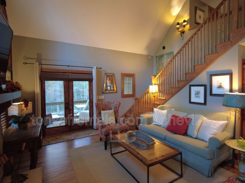 ***NEW LISTING - LAKE VIEWS - COZY CHARMING COTTAGE ON 20 ACRES FULLY FURNISHED*** property image