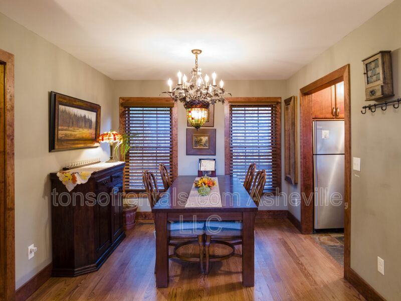 ***NEW LISTING - LAKE VIEWS - COZY CHARMING COTTAGE ON 20 ACRES FULLY FURNISHED*** property image