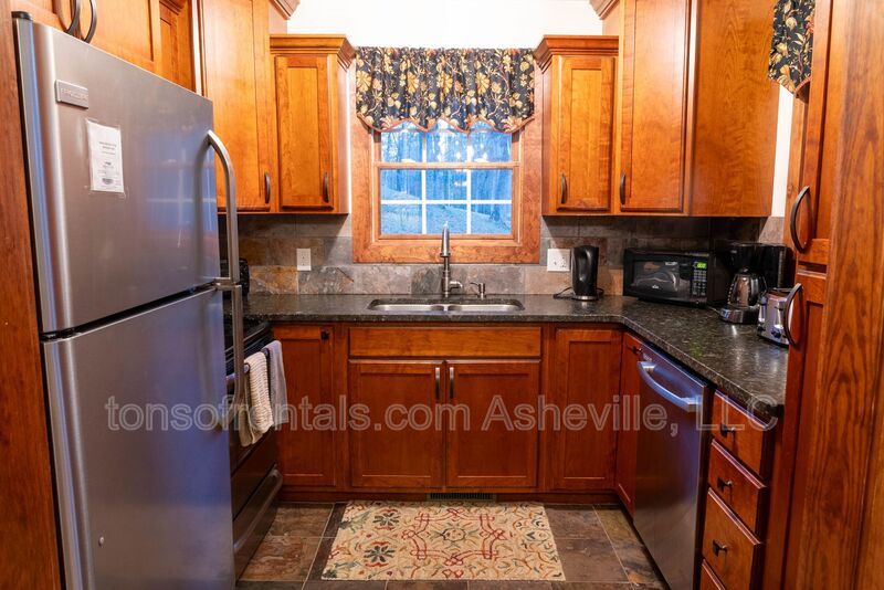 ***NEW LISTING - LAKE VIEWS - COZY CHARMING COTTAGE ON 20 ACRES FULLY FURNISHED*** property image