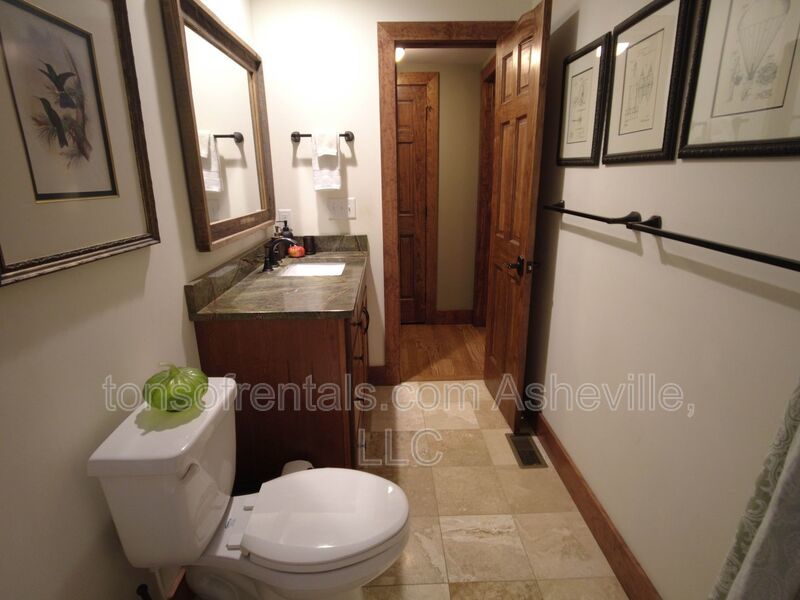 ***NEW LISTING - LAKE VIEWS - COZY CHARMING COTTAGE ON 20 ACRES FULLY FURNISHED*** property image