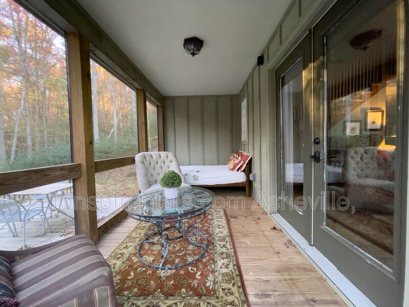 ***NEW LISTING - LAKE VIEWS - COZY CHARMING COTTAGE ON 20 ACRES FULLY FURNISHED*** property image