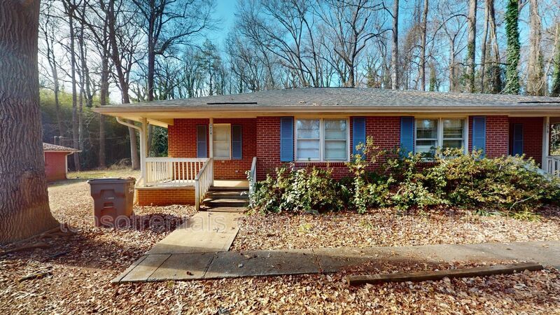 Spacious 3 bedroom in quiet location of Spartanburg! property image