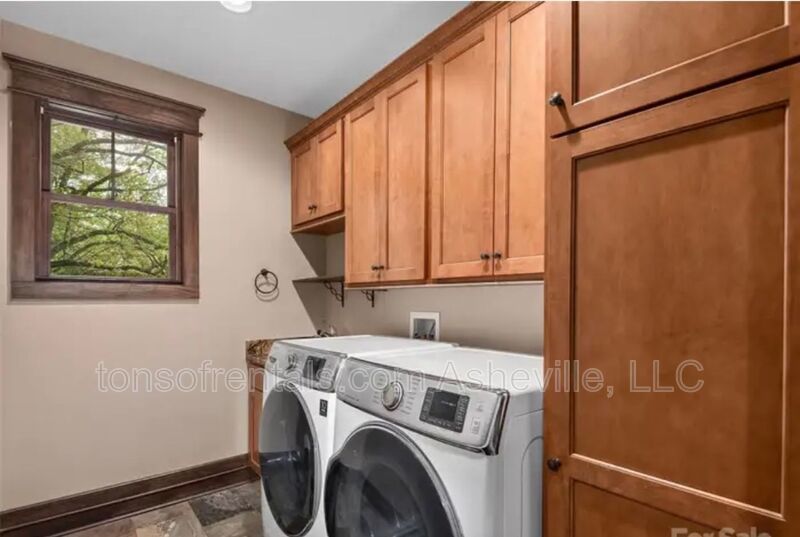 Welcome to your dream home in the gated community of Horse Shoe, NC. property image