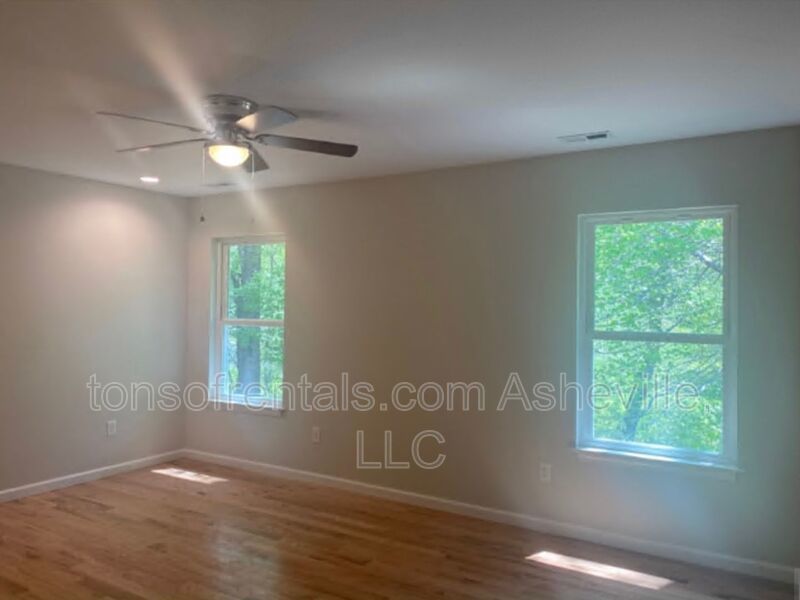 Welcome to this beautiful single level home located in Hendersonville, NC. This spacious home features 3 bedrooms and 2 full bathrooms, providing ample space for comfortable living. property image