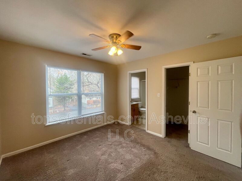 Welcome to this cute duplex home in the heart of Asheville, NC! property image