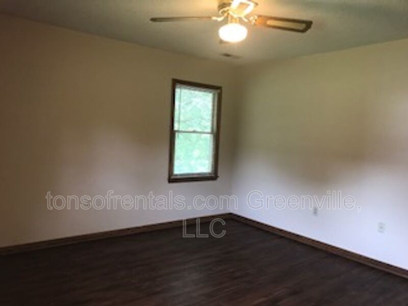 Nice 2 bedroom 2 bath duplex in Spartanburg property image