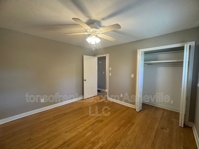 Welcome to this charming 2-bedroom, 1 bathroom duplex located in the heart of Hendersonville, NC. property image