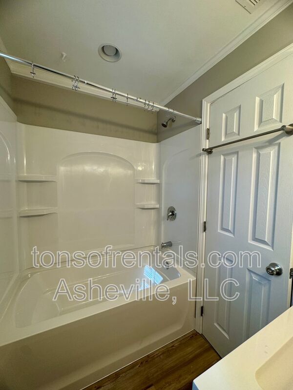 Welcome to this charming 2-bedroom, 1 bathroom duplex located in the heart of Hendersonville, NC. property image