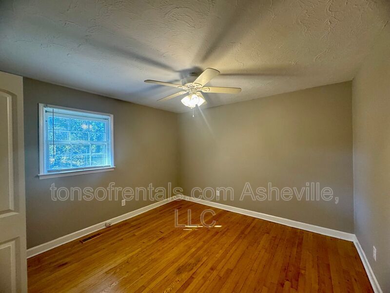 Welcome to this charming 2-bedroom, 1 bathroom duplex located in the heart of Hendersonville, NC. property image