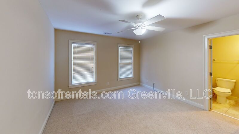 Executive home in Greer property image