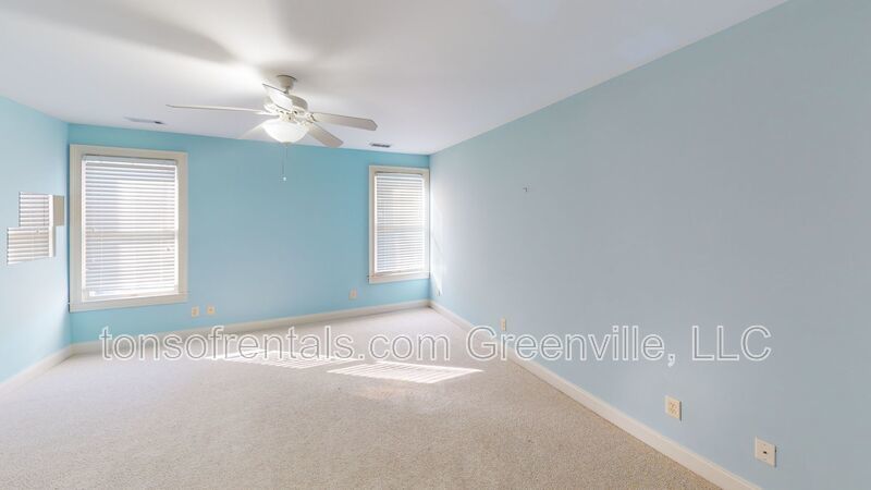 Executive home in Greer property image