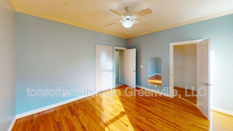 Executive home in Greer property image