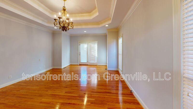 Executive home in Greer property image