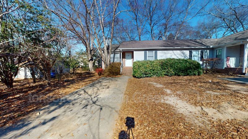 Nice 3 bedroom 2 bath duplex in Greenville property image