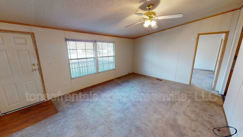 Super spacious home with Jacuzzi! property image