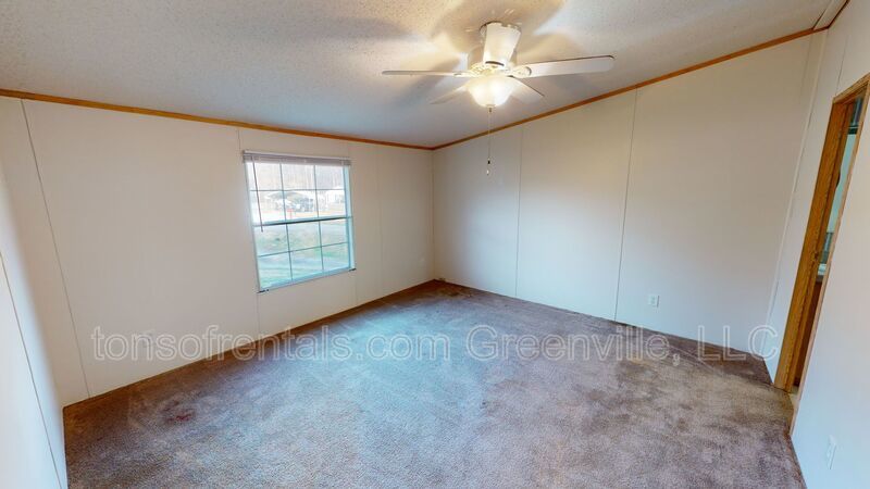 Super spacious home with Jacuzzi! property image