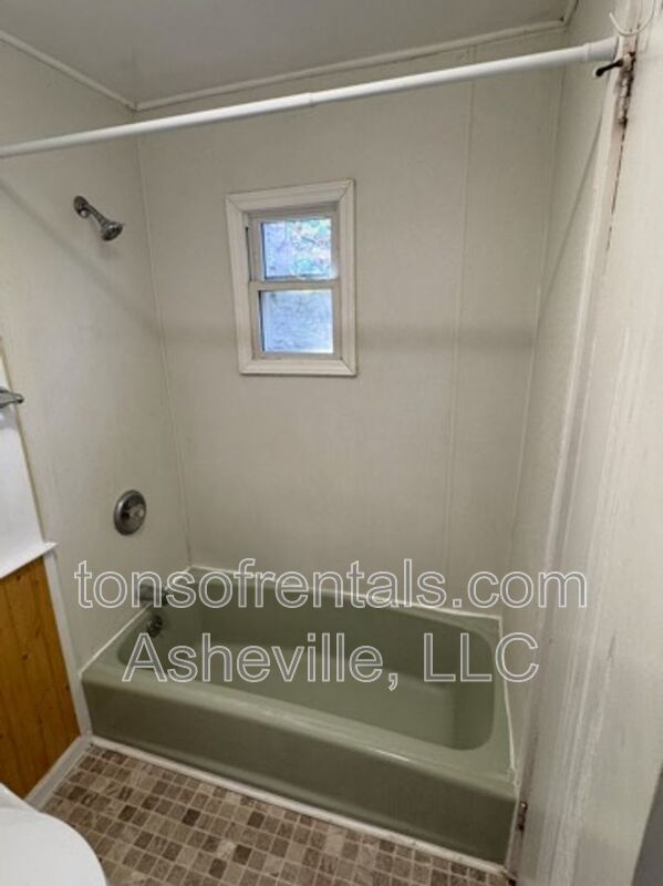 Convenient Swannanoa Mountain Home property image