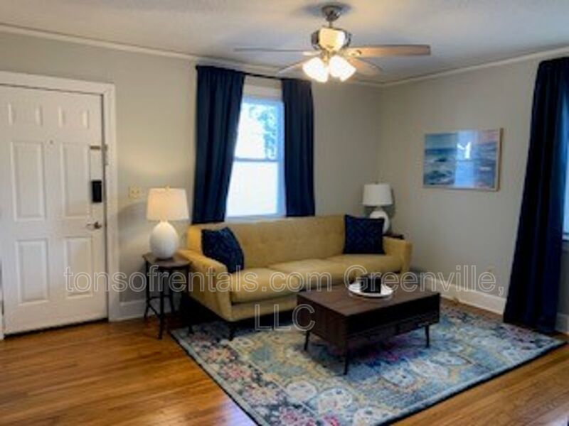 Fully furnished 1 bedroom 1 bath duplex style home in great location! property image