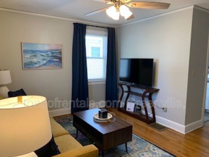 Fully furnished 1 bedroom 1 bath duplex style home in great location! property image