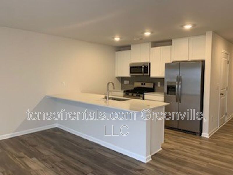 Brand new construction 3 bedroom 2.5 bath home in Greer SC! property image