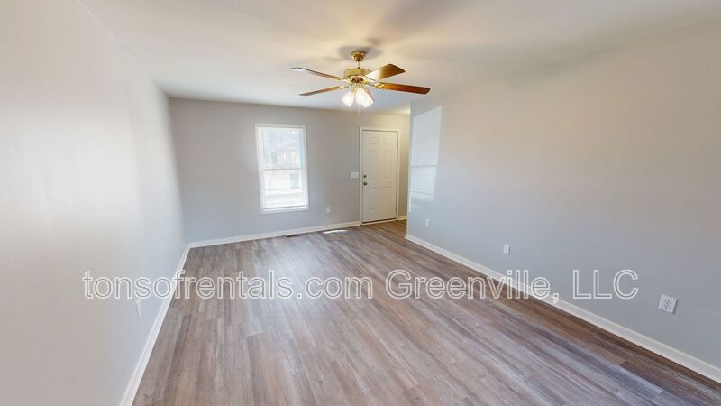 Nice 2 bedrom, 1 bath duplex in Simpsonville property image