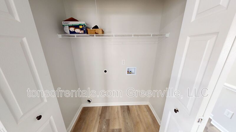 Renovated 3 bedroom, 2 bath home in Simpsonville property image