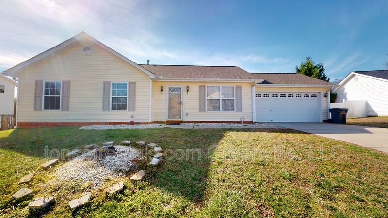 3 bedroom, 2 bath home in Greer! property image