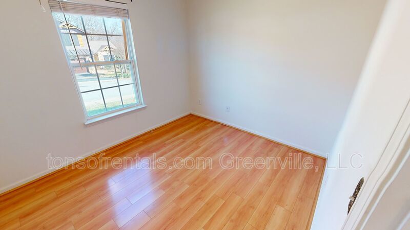 3 bedroom, 2 bath home in Greer! property image