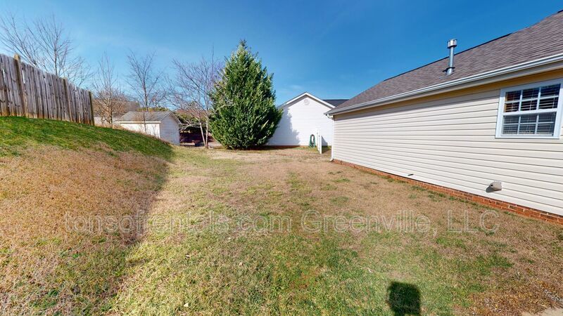 3 bedroom, 2 bath home in Greer! property image
