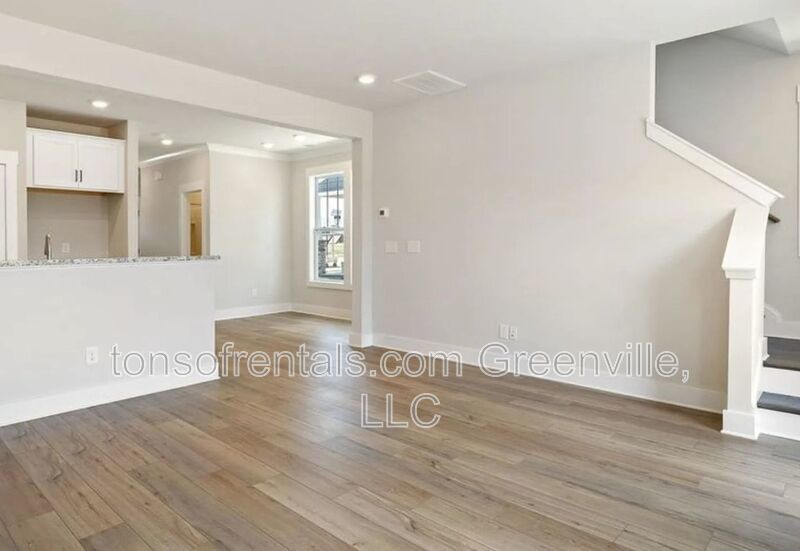 Beautiful 4 bedroom, 4.5 bath townhome in Drayton Mills property image