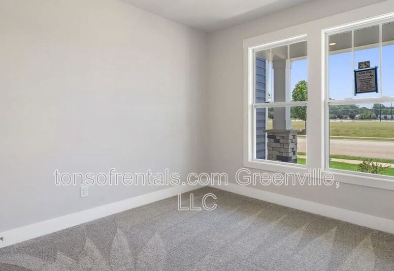 Beautiful 4 bedroom, 4.5 bath townhome in Drayton Mills property image