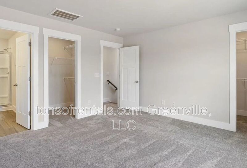 Beautiful 4 bedroom, 4.5 bath townhome in Drayton Mills property image