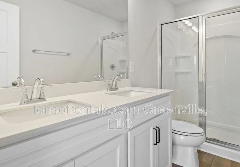 Beautiful 4 bedroom, 4.5 bath townhome in Drayton Mills property image