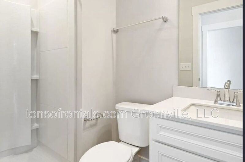 Beautiful 4 bedroom, 4.5 bath townhome in Drayton Mills property image