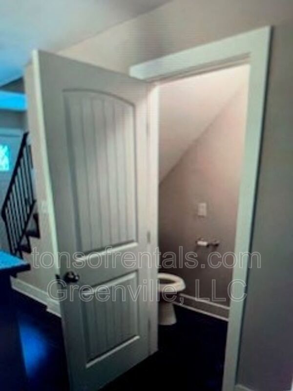 Beautiful townhome in Greer SC! property image