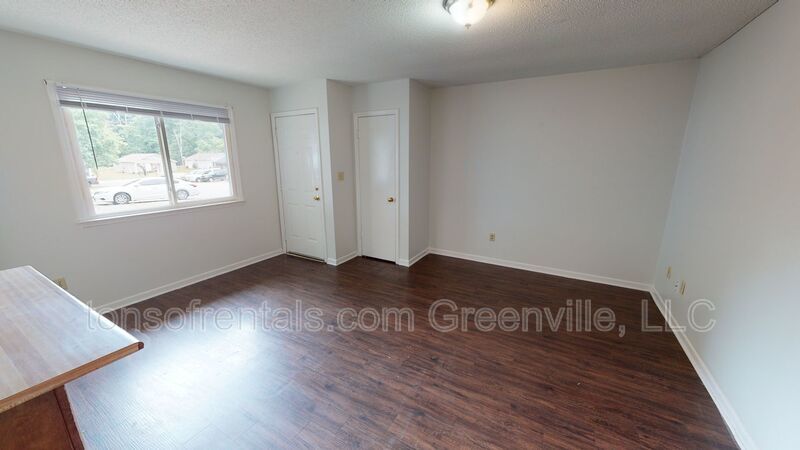 Nice 1 bedroom, 1 bath unit! property image