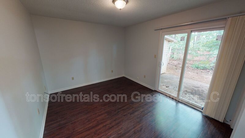 Nice 1 bedroom, 1 bath unit! property image